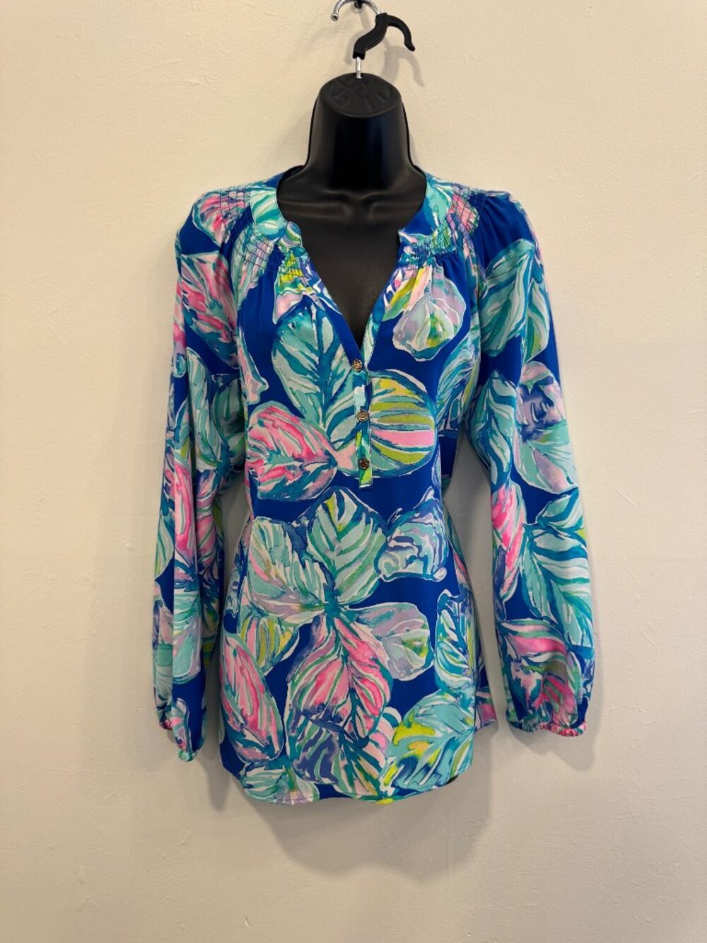 Lilly Pulitzer M Blue Tropical Leaf Print 100% Silk Popover Blouse